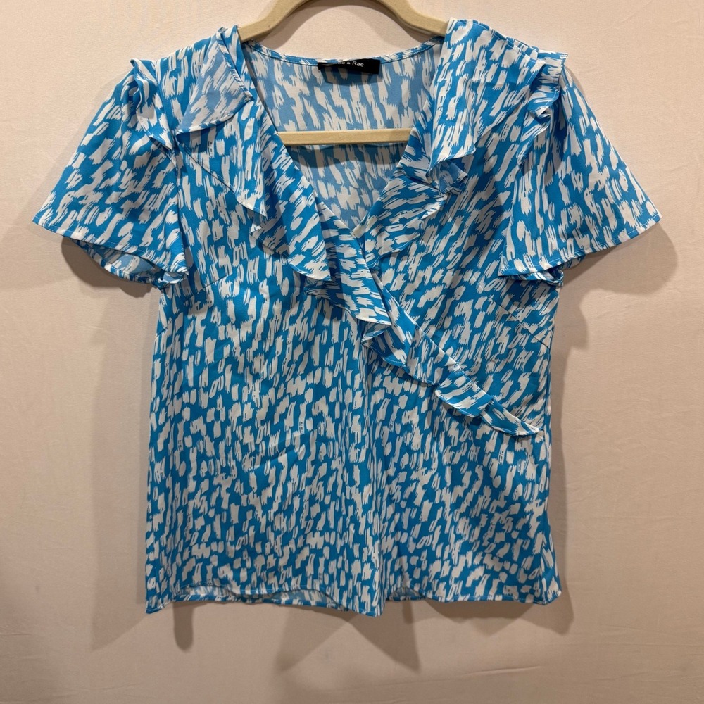 Doe & Rae Blue White Abstract Ruffle Wrap Blouse Short Flutter Sleeve Cotton
